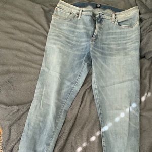 Gap skinny jeans light wash